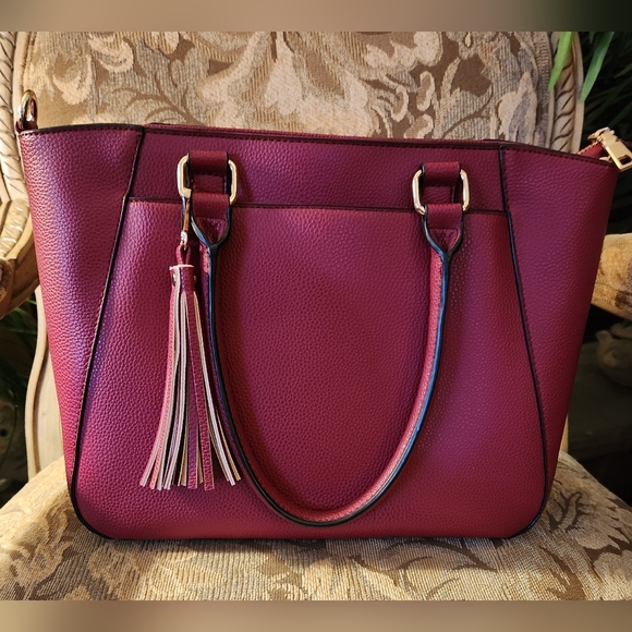 Bass Cranberry Red, Satchel Bag/w Matching clutch bag and Billfold NWOT - Picture 2 of 16